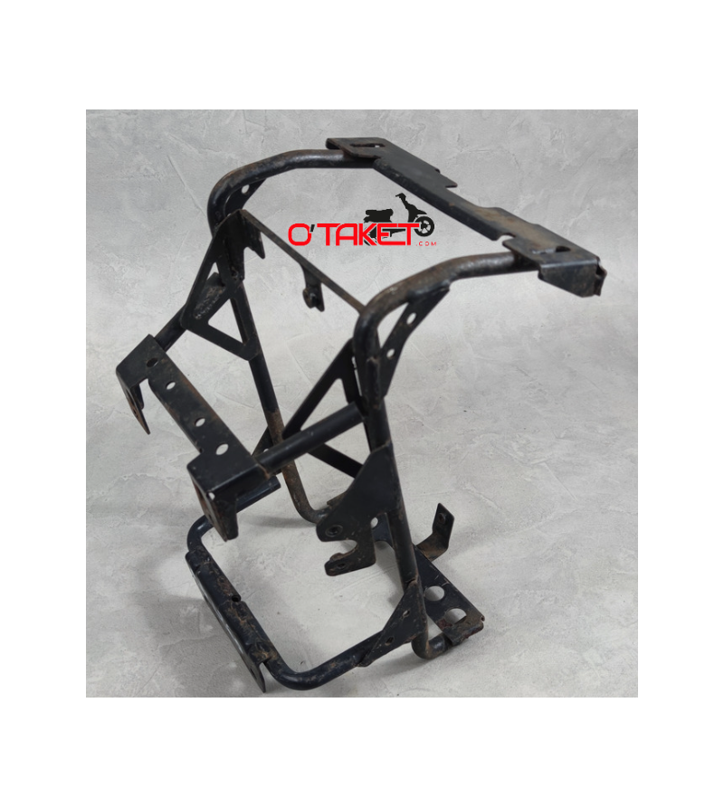 Araignée de châssis/support de face avant Citystar origine PEUGEOT 50/125/200 2T/4T Accueil sur le site du spécialiste des de... Araignée de châssis/support de face avant Citystar origine PEUGEOT 50/125/200 2T/4T Accueil sur le site du spécialiste des de...