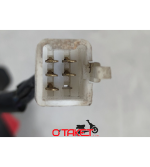 Commodo droit Satelis/Satelis Compressor/Geopolis origine PEUGEOT 125/250 4T Accueil sur le site du spécialiste des deux roue...