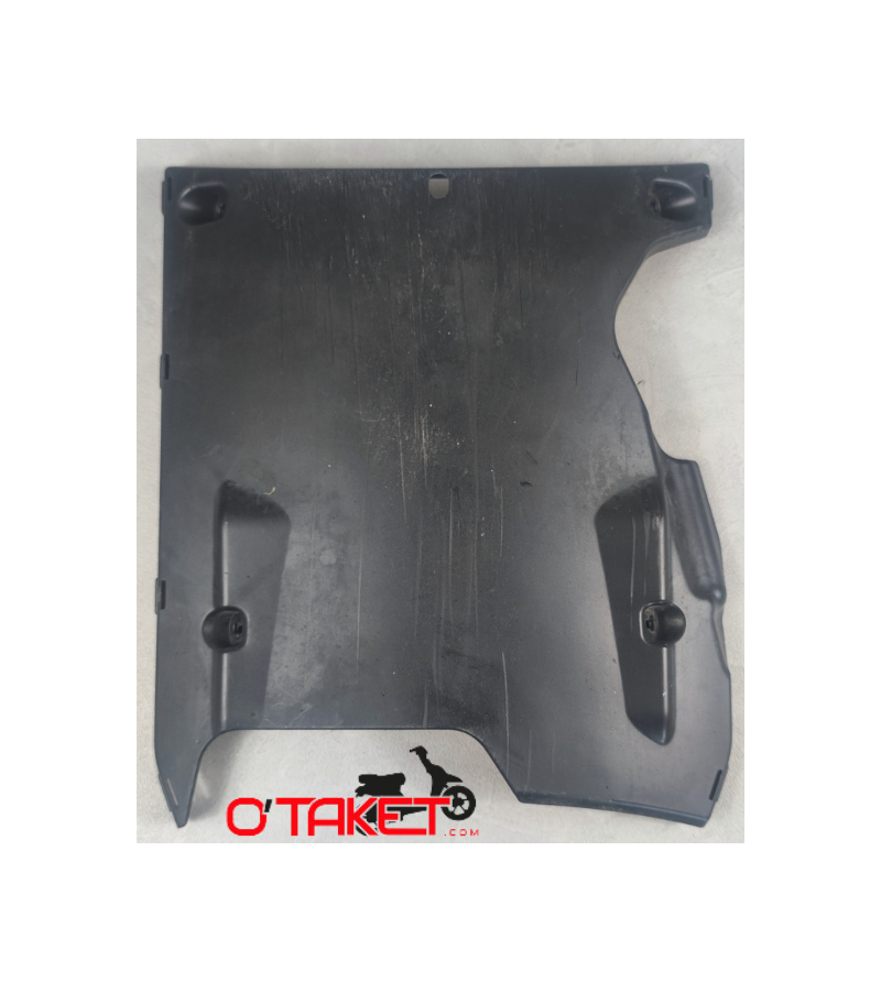 Bas de caisse/sabot Kisbee/Sreetzone origine PEUGEOT 2T/4T Accueil sur le site du spécialiste des deux roues O-TAKET.COM Bas de caisse/sabot Kisbee/Sreetzone origine PEUGEOT 2T/4T Accueil sur le site du spécialiste des deux roues O-TAKET.COM