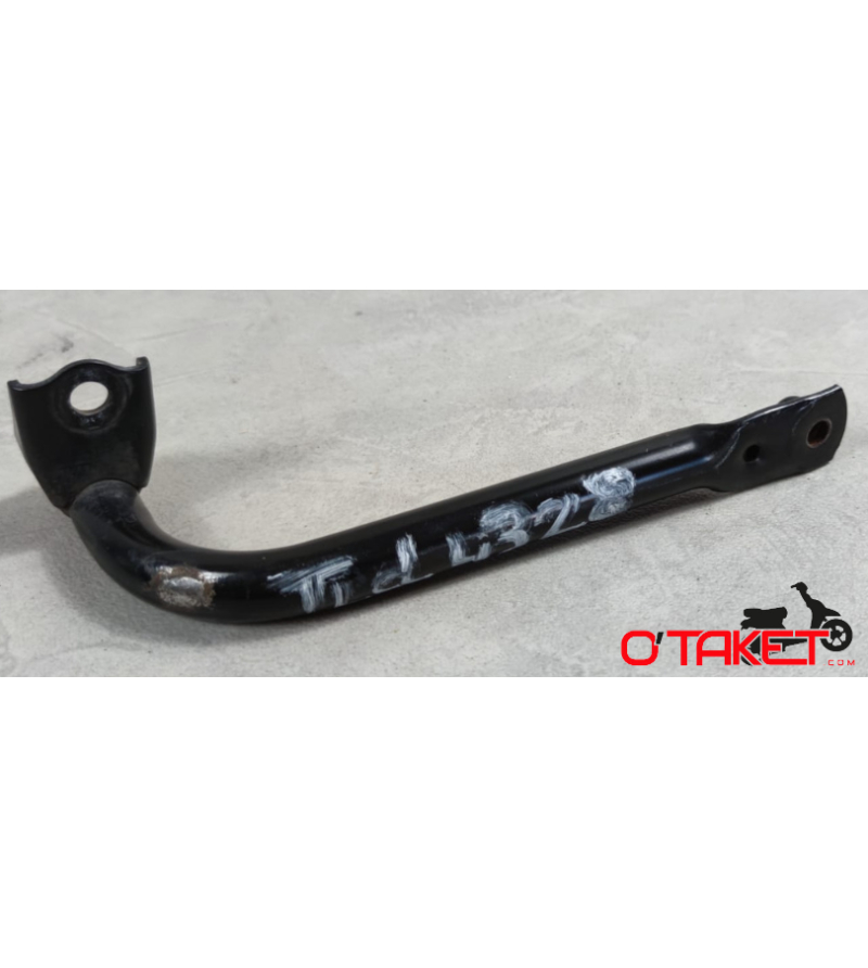 Tirant latéral de dosseret droit CB 600 S Hornet origine HONDA Accueil sur le site du spécialiste des deux roues O-TAKET.COM Tirant latéral de dosseret droit CB 600 S Hornet origine HONDA Accueil sur le site du spécialiste des deux roues O-TAKET.COM
