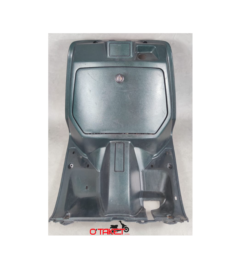 Tablier intérieur/protège jambes Beluga origine YAMAHA 125 Accueil sur le site du spécialiste des deux roues O-TAKET.COM