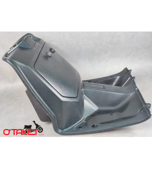 Tablier intérieur/protège jambes Beluga origine YAMAHA 125 Accueil sur le site du spécialiste des deux roues O-TAKET.COM