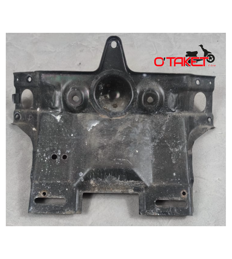 Support de feu arrière Beluga origine YAMAHA 125 Accueil sur le site du spécialiste des deux roues O-TAKET.COM Support de feu arrière Beluga origine YAMAHA 125 Accueil sur le site du spécialiste des deux roues O-TAKET.COM