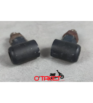 Embout/fixation de rétroviseur Beluga origine YAMAHA 125 (lot) Accueil sur le site du spécialiste des deux roues O-TAKET.COM