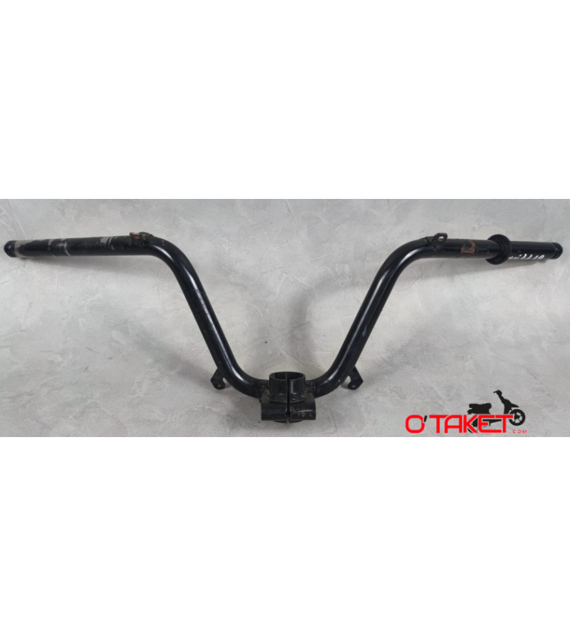 Guidon Atlantic origine APRILIA 125/200/250/300/400/500 4T Accueil sur le site du spécialiste des deux roues O-TAKET.COM Guidon Atlantic origine APRILIA 125/200/250/300/400/500 4T Accueil sur le site du spécialiste des deux roues O-TAKET.COM