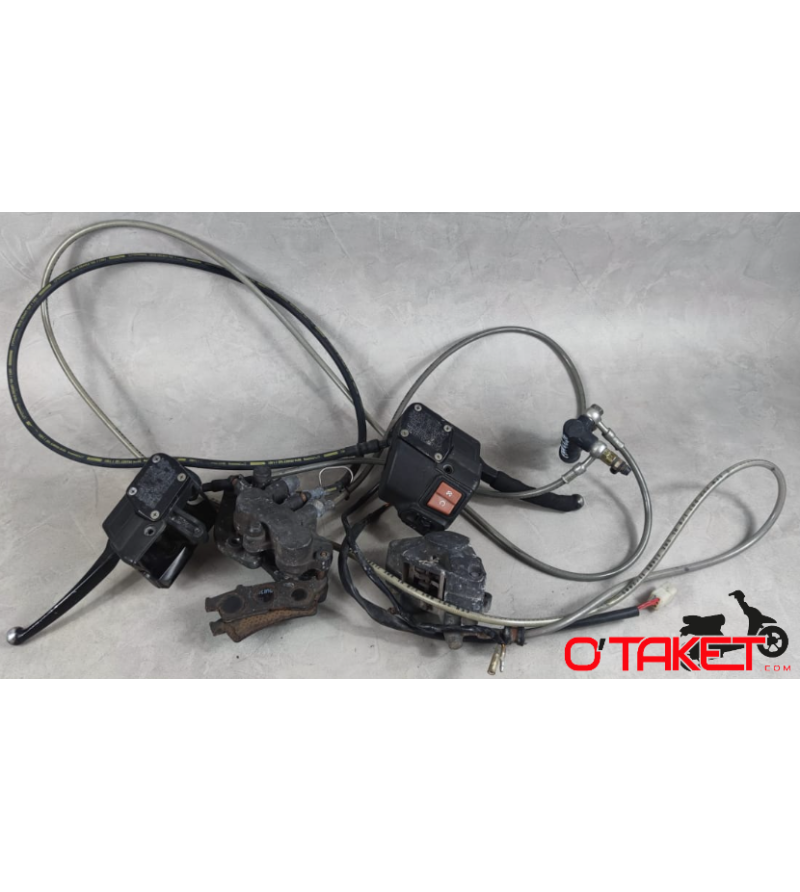 Ensemble de freinage complet Atlantic origine APRILIA 125 4T Accueil sur le site du spécialiste des deux roues O-TAKET.COM Ensemble de freinage complet Atlantic origine APRILIA 125 4T Accueil sur le site du spécialiste des deux roues O-TAKET.COM