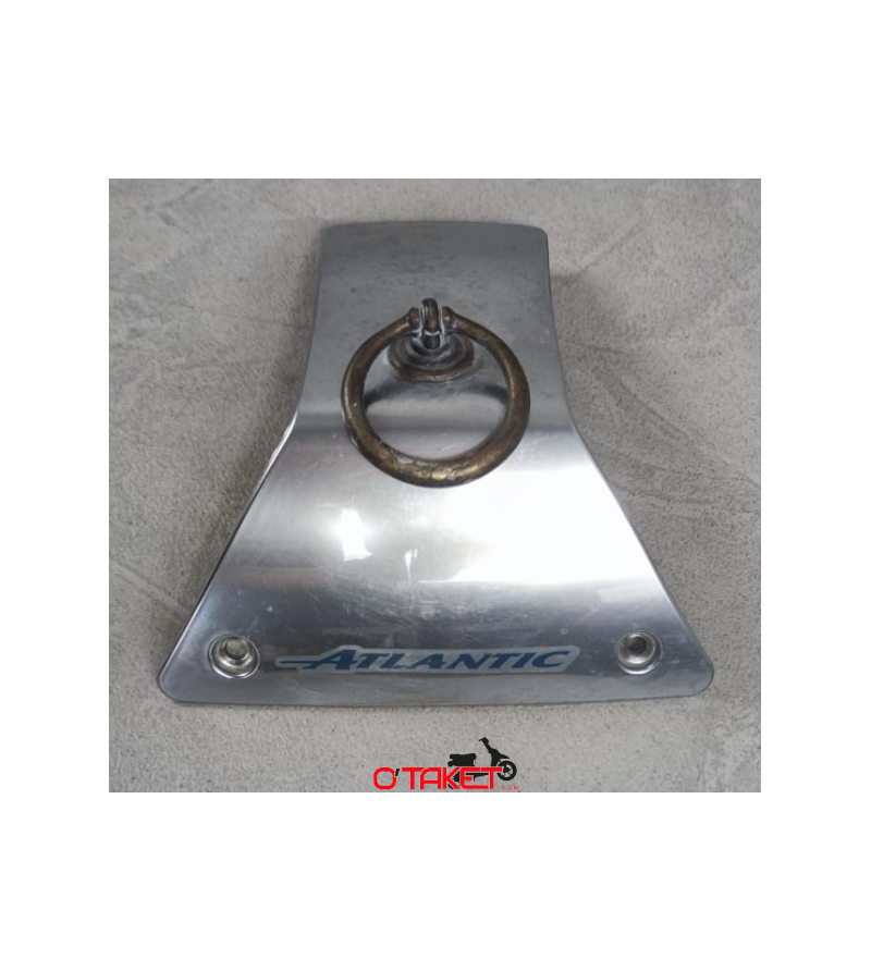 Couvercle de dessus de guidon Atlantic origine APRILIA Accueil sur le site du spécialiste des deux roues O-TAKET.COM Couvercle de dessus de guidon Atlantic origine APRILIA Accueil sur le site du spécialiste des deux roues O-TAKET.COM