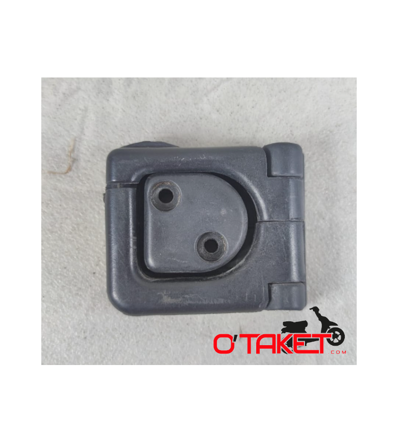 Accroche sac PIAGGIO/APRILIA origine Scooter/Maxi-scooter Accueil sur le site du spécialiste des deux roues O-TAKET.COM Accroche sac PIAGGIO/APRILIA origine Scooter/Maxi-scooter Accueil sur le site du spécialiste des deux roues O-TAKET.COM