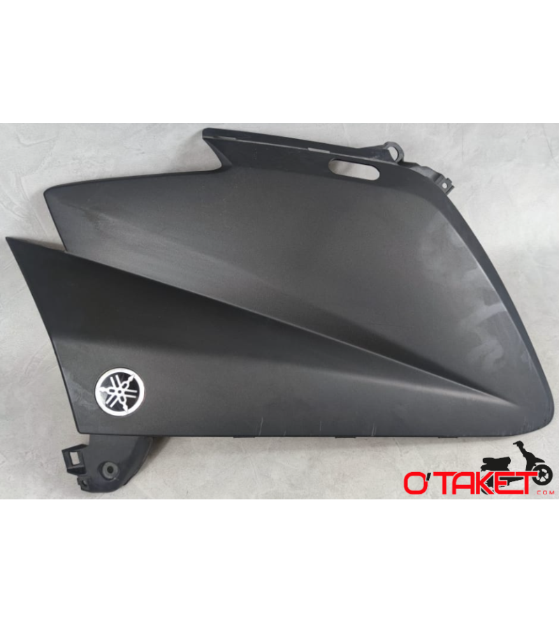 Flanc de carénage gauche T-MAX origine YAMAHA 530 Accueil sur le site du spécialiste des deux roues O-TAKET.COM