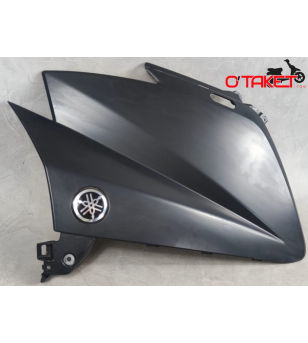Flanc de carénage gauche T-MAX origine YAMAHA 530 Accueil sur le site du spécialiste des deux roues O-TAKET.COM