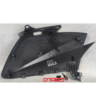 Flanc de carénage gauche T-MAX origine YAMAHA 530 Accueil sur le site du spécialiste des deux roues O-TAKET.COM