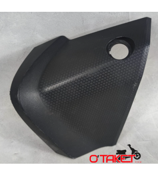 Couvercle de vide poche droit T-MAX origine YAMAHA 530 Accueil sur le site du spécialiste des deux roues O-TAKET.COM