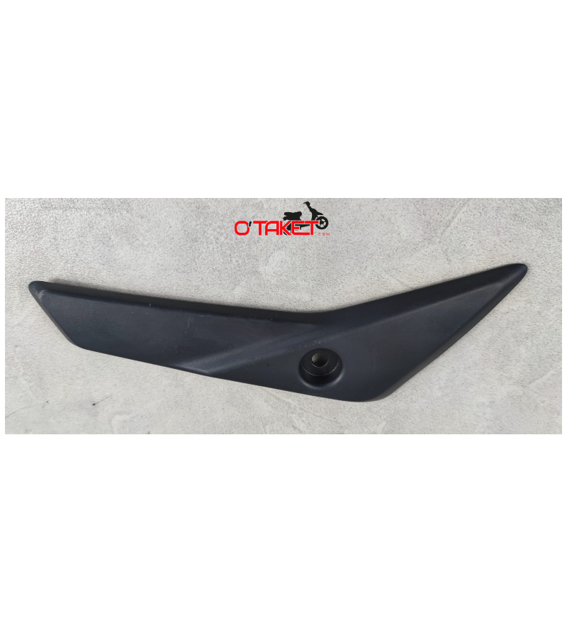 Cache plastique bulle/par-brise T-MAX origine YAMAHA 500/530 Accueil sur le site du spécialiste des deux roues O-TAKET.COM