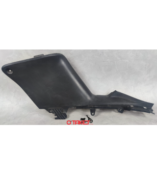 Carénage latéral droit de tablier intérieur T-MAX origine YAMAHA 500 Accueil sur le site du spécialiste des deux roues O-TAKE...