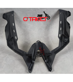 Jonction coque/cache feu arrière T-MAX origine YAMAHA 530 Accueil sur le site du spécialiste des deux roues O-TAKET.COM