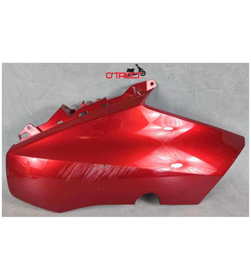 Carénage de face avant/tête de fourche droit X-MAX origine YAMAHA Accueil sur le site du spécialiste des deux roues O-TAKET.COM