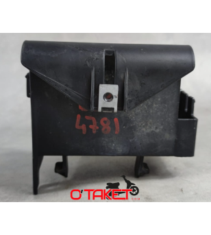 Bac/support batterie RS/GPR Racing/Replica/Nude origine APRILIA/DERBI 50/125 2T Accueil sur le site du spécialiste des deux r...