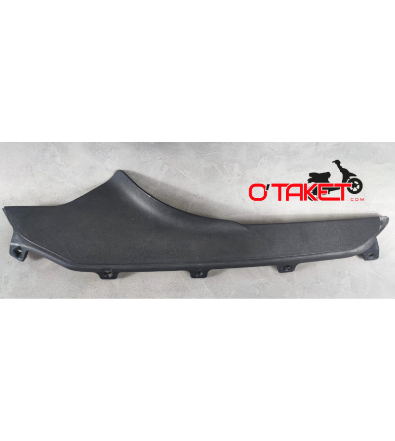 Cache plastique de flanc de carénage/couvercle supérieur gauche RS origine APRILIA 50 25T Accueil sur le site du spécialiste ... Cache plastique de flanc de carénage/couvercle supérieur gauche RS origine APRILIA 50 25T Accueil sur le site du spécialiste ...