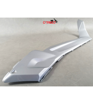 Carénage central droit X-MAX/SKYCRUISER origine YAMAHA/MBK 125/250 Accueil sur le site du spécialiste des deux roues O-TAKET.COM