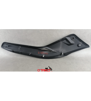 Carénage central gauche X-MAX/SKYCRUISER origine YAMAHA/MBK 125/250 Accueil sur le site du spécialiste des deux roues O-TAKET...