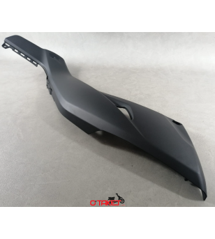 Carénage central droit X-MAX origine YAMAHA 125/300/400 Accueil sur le site du spécialiste des deux roues O-TAKET.COM