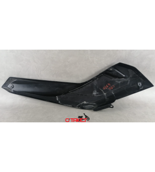 Carénage central gauche X-MAX/EVOLIS origine YAMAHA/MBK 125/250/400 Accueil sur le site du spécialiste des deux roues O-TAKET...
