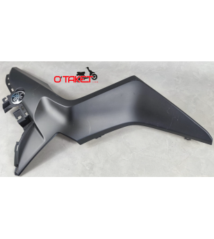 Flanc de carénage gauche X-MAX origine YAMAHA 125/300/400 Accueil sur le site du spécialiste des deux roues O-TAKET.COM