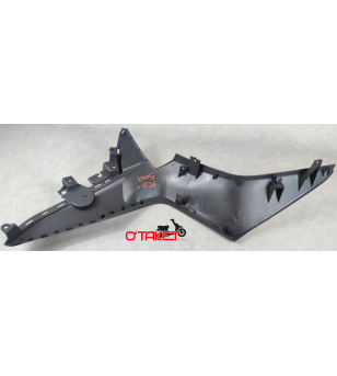Flanc de carénage gauche X-MAX origine YAMAHA 125/300/400 Accueil sur le site du spécialiste des deux roues O-TAKET.COM