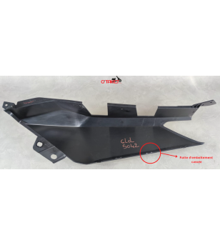 Coque latéral arrière droit X-MAX/EVOLIS origine YAMAHA/MBK 125/250/300/400 (édition MOMO DESIGN) Accueil sur le site du spéc...