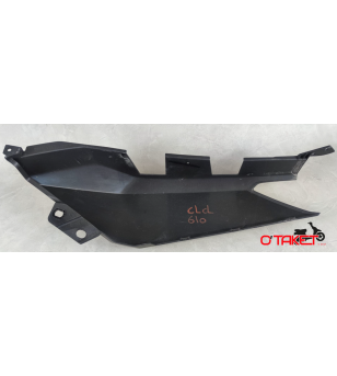 Coque latéral arrière droit X-MAX/EVOLIS origine MBK/YAMAHA 125/250/400 (édition MOMO DESIGN) Carrosseries sur le site du spé...