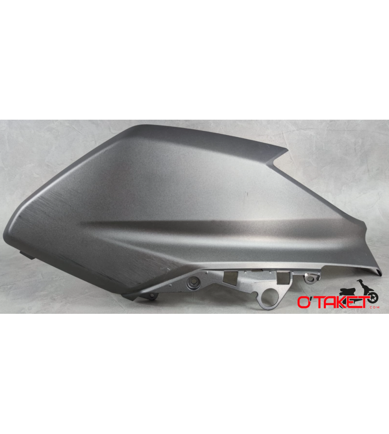 Carénage avant/Tête de fourche droit N-MAX/OCITO origine YAMAHA/MBK 125/155 Accueil sur le site du spécialiste des deux roues...