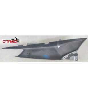 Coque latéral arrière gauche T-MAX origine YAMAHA 500 Carrosseries sur le site du spécialiste des deux roues O-TAKET.COM