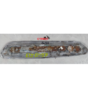 Elytre/Carénage de réservoir gauche 103 adaptable PEUGEOT Accueil sur le site du spécialiste des deux roues O-TAKET.COM