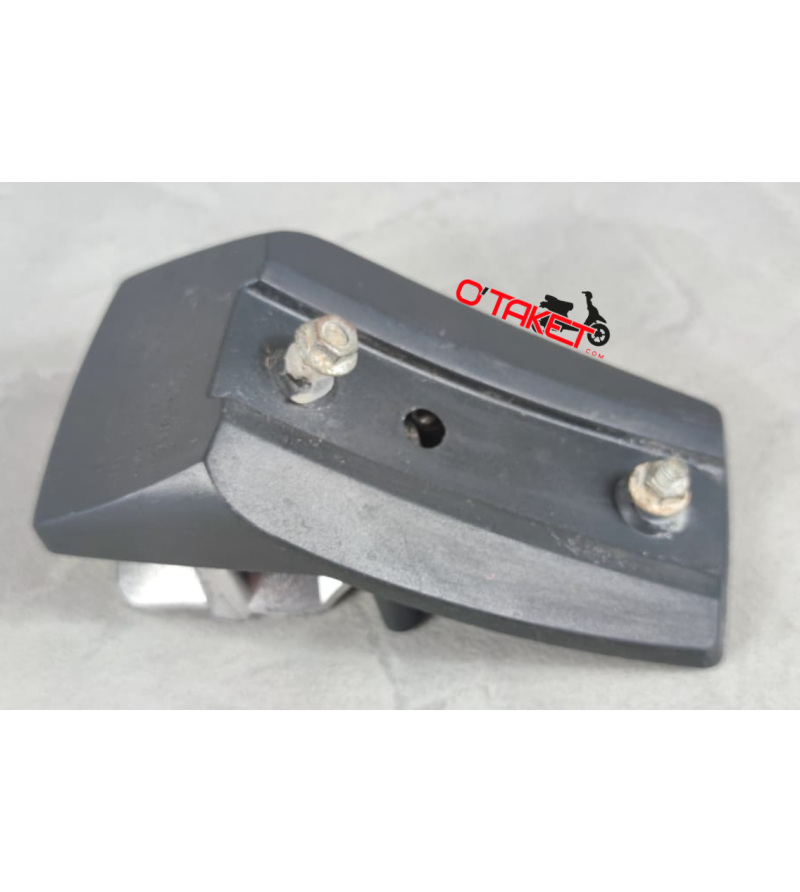 Arrière de feu avec porte ampoule 103/51 adaptable PEUGEOT/MBK Accueil sur le site du spécialiste des deux roues O-TAKET.COM Arrière de feu avec porte ampoule 103/51 adaptable PEUGEOT/MBK Accueil sur le site du spécialiste des deux roues O-TAKET.COM
