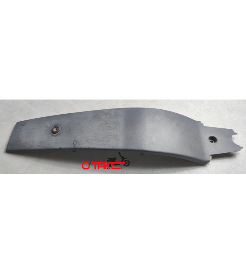 Jonction de coque/garde boue arrière DAKOTA/KANSAS/PHENIX origine MBK Accueil sur le site du spécialiste des deux roues O-TAK... Jonction de coque/garde boue arrière DAKOTA/KANSAS/PHENIX origine MBK Accueil sur le site du spécialiste des deux roues O-TAK...