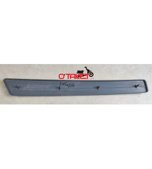 Enjoliveur de capot gauche SV origine PEUGEOT 50/80/125 Accueil sur le site du spécialiste des deux roues O-TAKET.COM