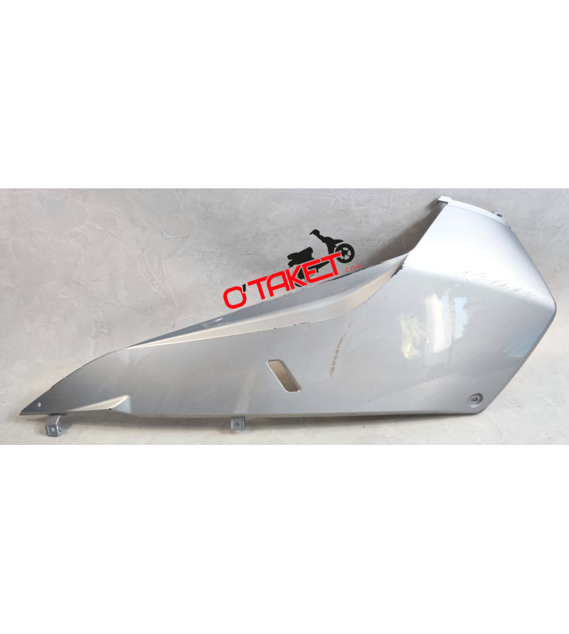 Dessous de tablier/demi sabot avant droit T-MAX origine YAMAHA 500 Accueil sur le site du spécialiste des deux roues O-TAKET.COM Dessous de tablier/demi sabot avant droit T-MAX origine YAMAHA 500 Accueil sur le site du spécialiste des deux roues O-TAKET.COM