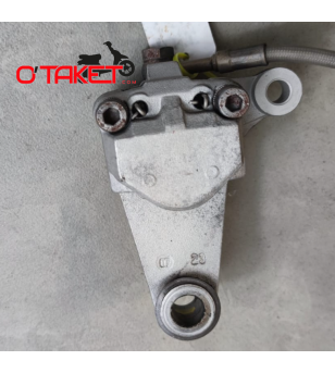 Platine repose-pied droit complète + étrier de frein arrière AJP origine RS/GPR/Racing/Replica/Nude origine APRILIA/DERBI 50/...