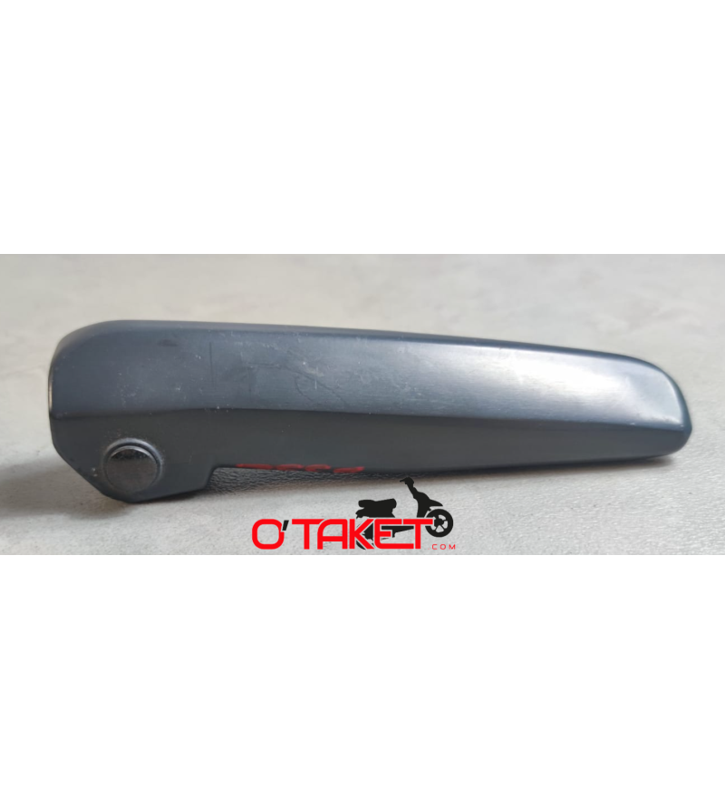 Poignée de levage St Pan European 1100 origine HONDA Accueil sur le site du spécialiste des deux roues O-TAKET.COM Poignée de levage St Pan European 1100 origine HONDA Accueil sur le site du spécialiste des deux roues O-TAKET.COM