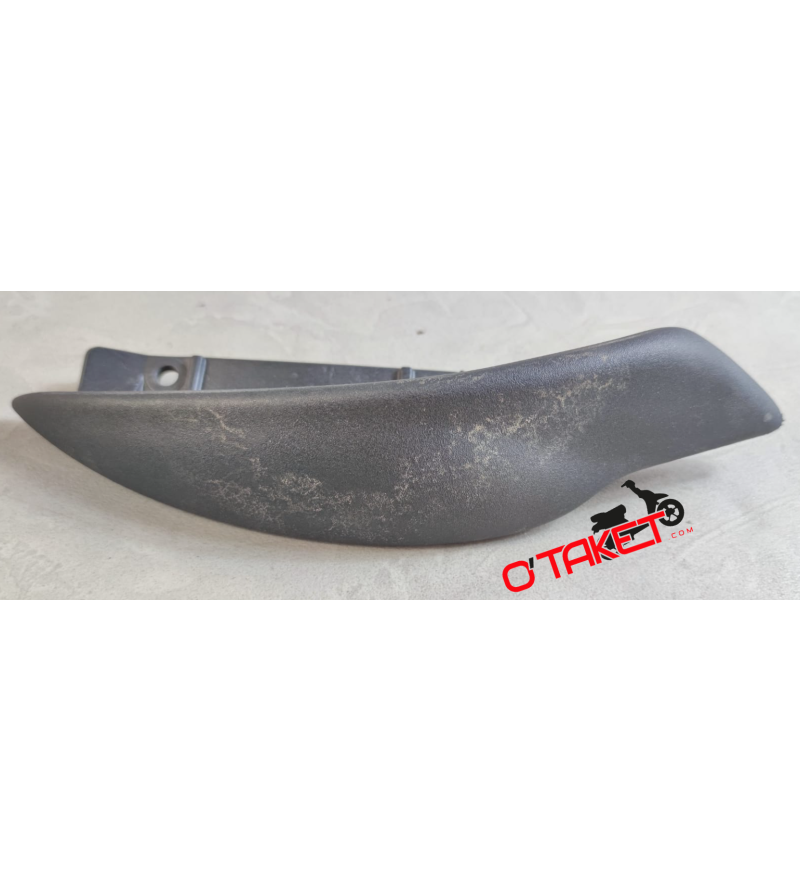 Poignée de maintien arrière gauche ELYSEO origine PEUGEOT 50 Accueil sur le site du spécialiste des deux roues O-TAKET.COM Poignée de maintien arrière gauche ELYSEO origine PEUGEOT 50 Accueil sur le site du spécialiste des deux roues O-TAKET.COM