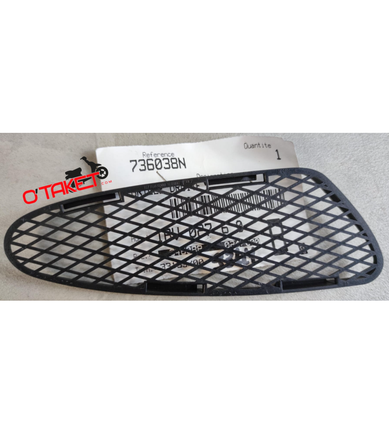 Grille carénage arrière droit Speedfight I et II origine PEUGEOT Accueil sur le site du spécialiste des deux roues O-TAKET.COM Grille carénage arrière droit Speedfight I et II origine PEUGEOT Accueil sur le site du spécialiste des deux roues O-TAKET.COM