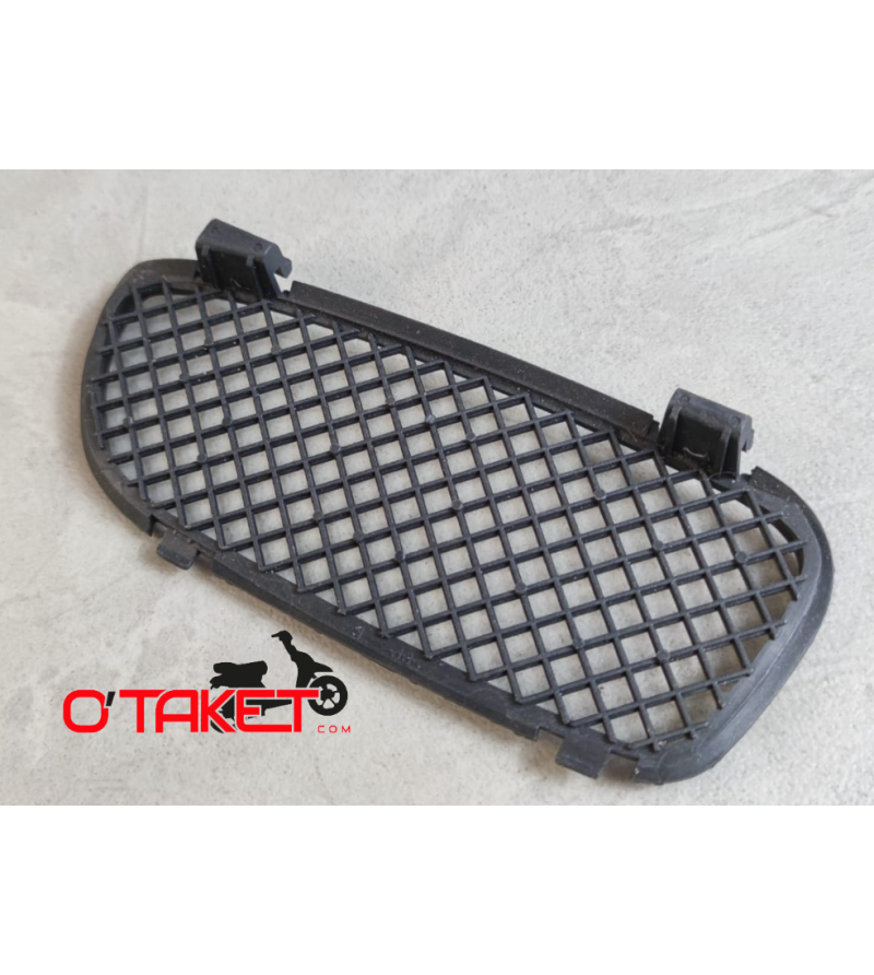 Grille carénage avant gauche Speedfight I et II origine PEUGEOT Accueil sur le site du spécialiste des deux roues O-TAKET.COM