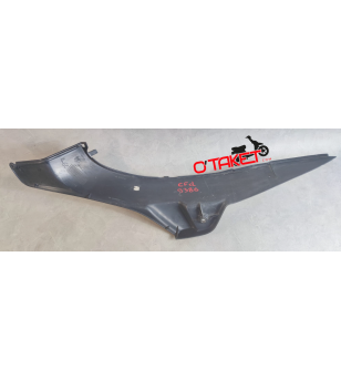Carénage/Flanc de repose pied droit Elyseo/Elystar origine PEUGEOT Accueil sur le site du spécialiste des deux roues O-TAKET.COM