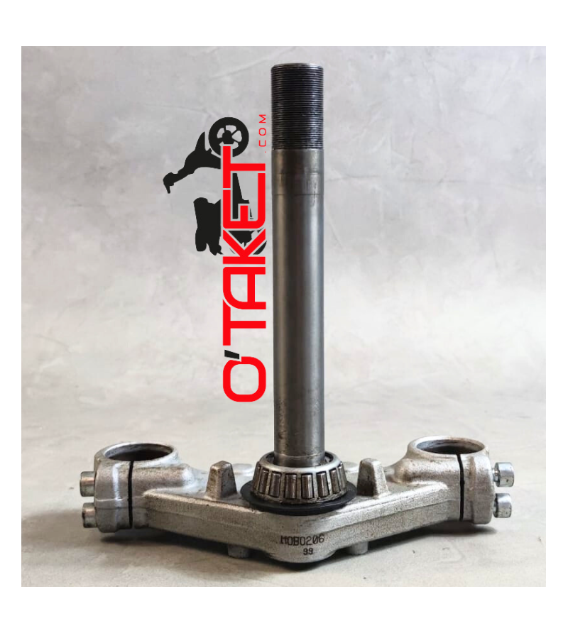 Té de fourche inférieur PIAILO DTR/X-LIMIT origine YAMAHA/MBK Accueil sur le site du spécialiste des deux roues O-TAKET.COM