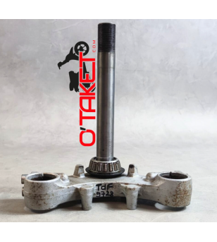 Té de fourche inférieur PIAILO DTR/X-LIMIT origine YAMAHA/MBK Accueil sur le site du spécialiste des deux roues O-TAKET.COM