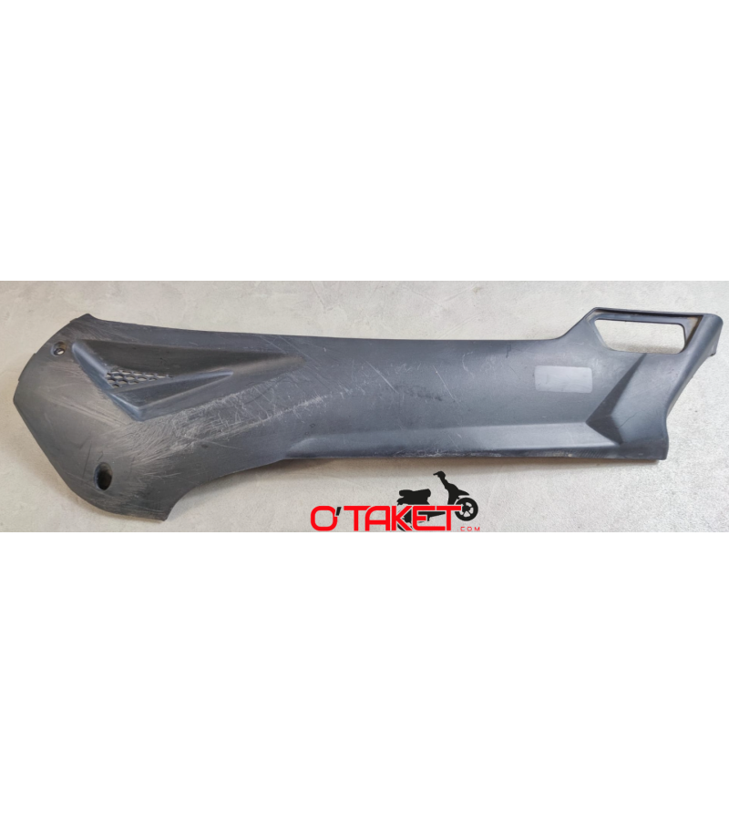 Bas de carénage gauche Agility/Agility City 16" origine KYMCO 50/125 Accueil sur le site du spécialiste des deux roues O-TAKE... Bas de carénage gauche Agility/Agility City 16" origine KYMCO 50/125 Accueil sur le site du spécialiste des deux roues O-TAKE...