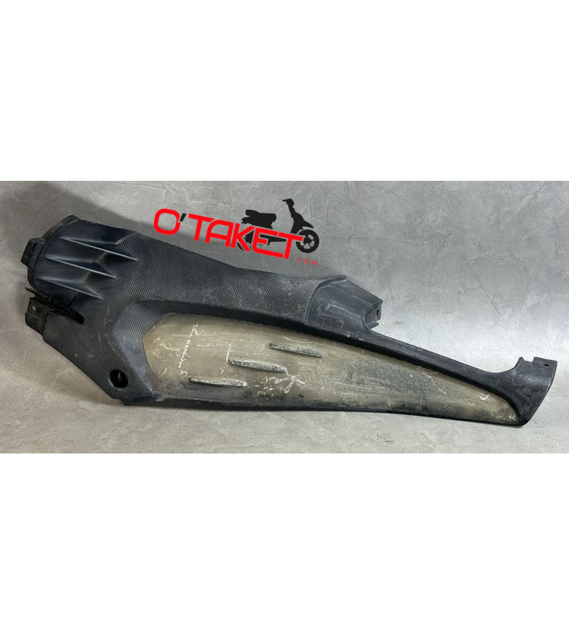 Panneau latéral droit SR origine APRILIA Accueil sur le site du spécialiste des deux roues O-TAKET.COM Panneau latéral droit SR origine APRILIA Accueil sur le site du spécialiste des deux roues O-TAKET.COM