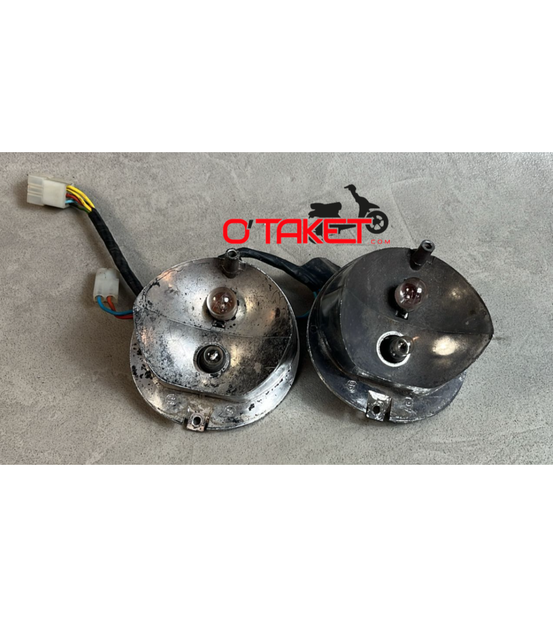 Feu arrière SR origine APRILIA Accueil sur le site du spécialiste des deux roues O-TAKET.COM Feu arrière SR origine APRILIA Accueil sur le site du spécialiste des deux roues O-TAKET.COM