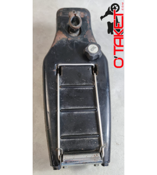 Porte bagage avec réservoir d'huile CIAO origine PIAGGIO Accueil sur le site du spécialiste des deux roues O-TAKET.COM