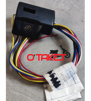 Commutateur/Couvercle de clignotants 103 origine PEUGEOT CLB Accueil sur le site du spécialiste des deux roues O-TAKET.COM